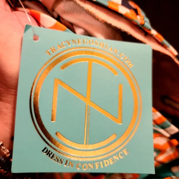 Tracy Negoshian NWT Geo block luxury walking shorts sz6 - Picture 5 of 14